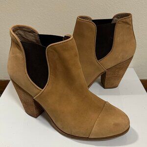 Vince Camuto Hame Bootie Sz 8.5 Tan Suede Leather